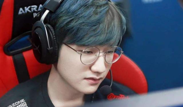 右比赛结果 右比赛结果