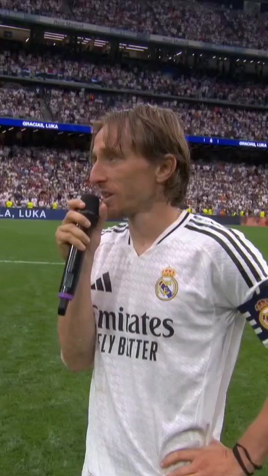 里同步欢呼 里同步欢呼